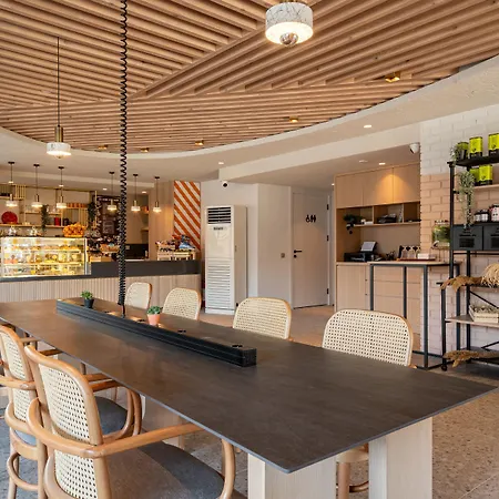 شقة فندقية Oli And 4*