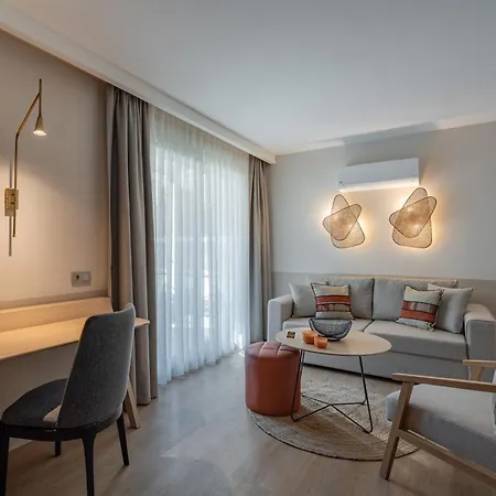 Oli And Apart-hotel Antália