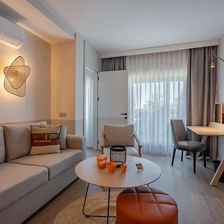 Oli And Aparthotel