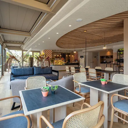 Apart Otel Oli And 4*