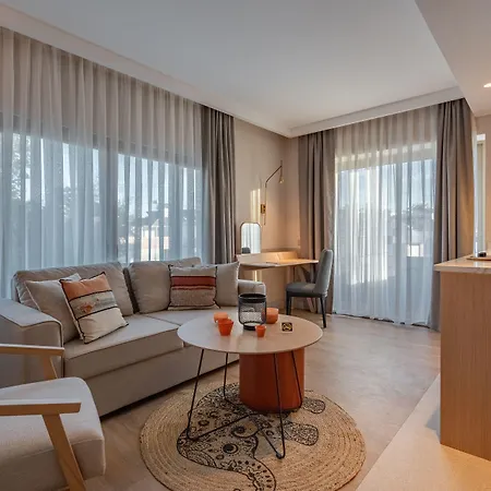 Hotel apartamentowy Oli And 4*